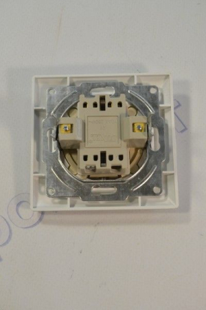 Выключатель 2 простой LUXEL (3003)