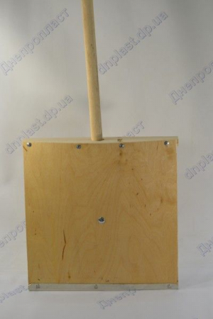 Лопата для снега деревянная с черенком