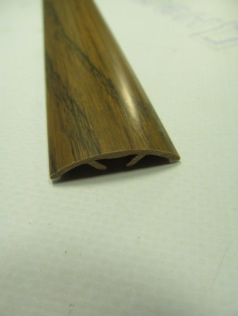 Порожки ПВХ под дерево 32мм (ОРЕХ)   0,9м