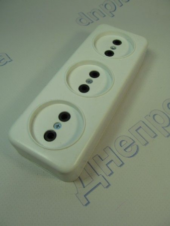 Колодка 3 гнезда (10А)