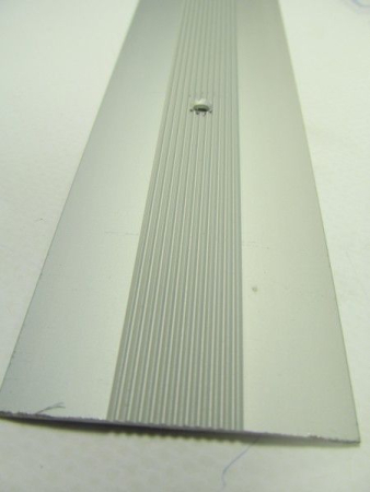 Порожек рифленый  50*4 серебро 1,8 м