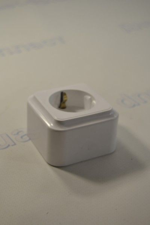 Розетка 1-я открытая с заземлением  СВЕТОПРИБОР