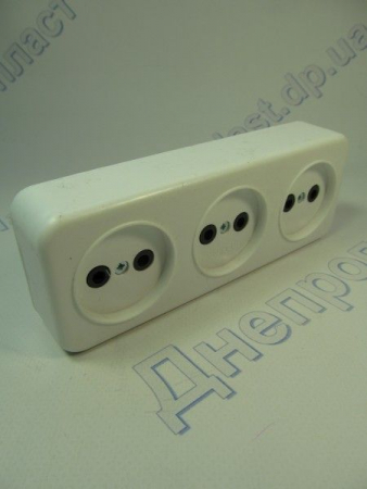 Колодка 3 гнезда (10А)