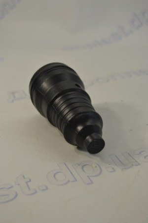 Гнездо штепсельное с заземлением (F-202 каучук) FETIH