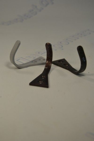 Крючек металический крашенный 5,5*2,5