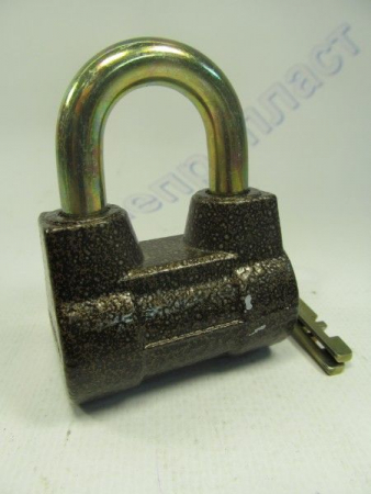 Замок навесной короткая дужка 