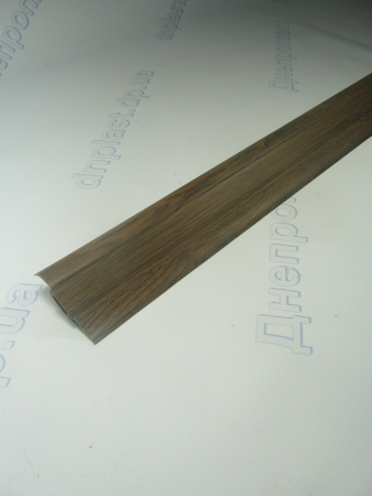 Плинтус пластиковый 2,5м 