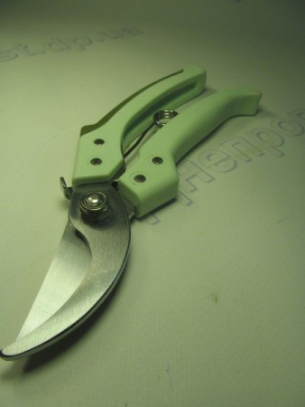 Секатор универсальный 200мм, пластиковые ручки Bradas (KT-W1055)