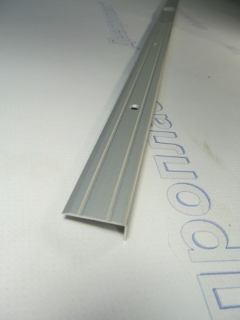 Порожек ступенька  25*10 серебро 0,9 м