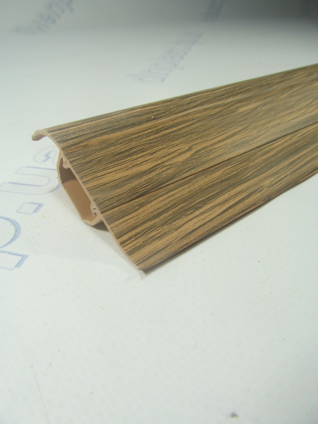 Плинтус пластиковый 2,5м 