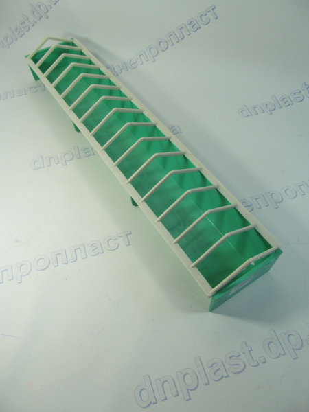 Кормушка пластиковая  для птицы длинная 50*10*5