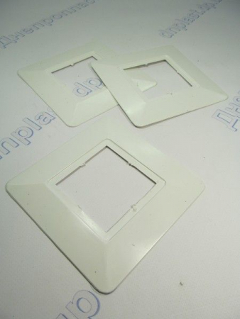 Накладка под выключатель белая и прозрачная