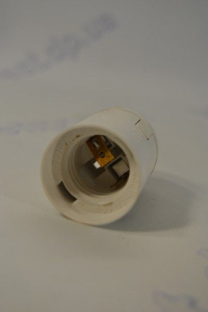 Патрон пластик подвесной БЕЛЫЙ Е27