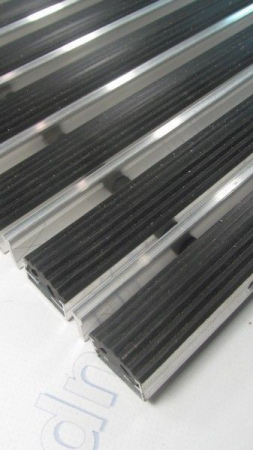 Решетка Сити 600 х 400 (резина+скребок)