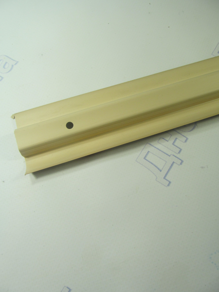 Плинтус пластиковый 2,5м 