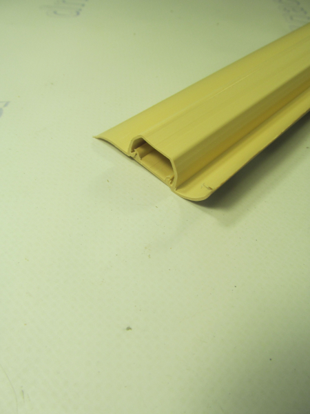 Плинтус пластиковый 2,5м 