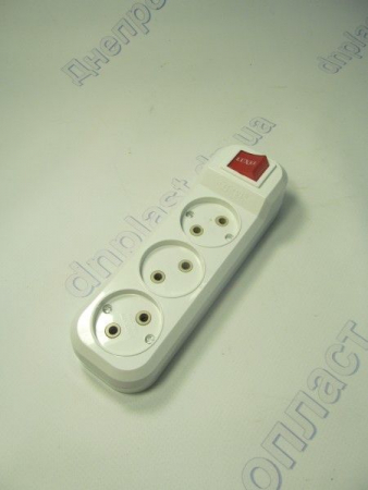 Колодка 3 гнезда с кнопкой LUXEL (7221)