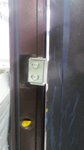 Дверь металлическая  860 см/ 2 замка