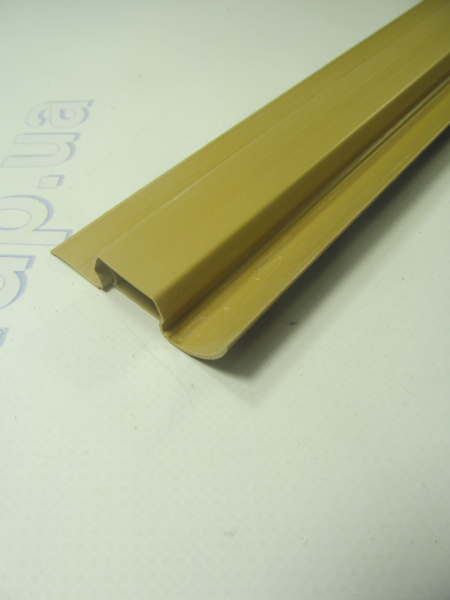 Плинтус пластиковый 2,5м 