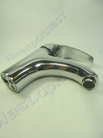 Смеситель  Q-TAP MARS CRM -001-умывальник литой (катридж-40мм)