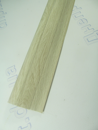 Плинтус пластиковый 2,5м 