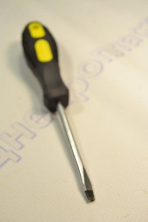 Отвертка плоская 5*75мм  H-TOOLS