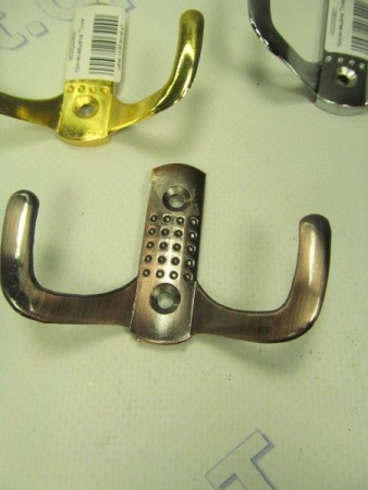 Крючек-вешалка 