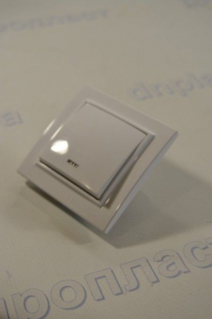 Выключатель с подсветкой белый  EH Enzo