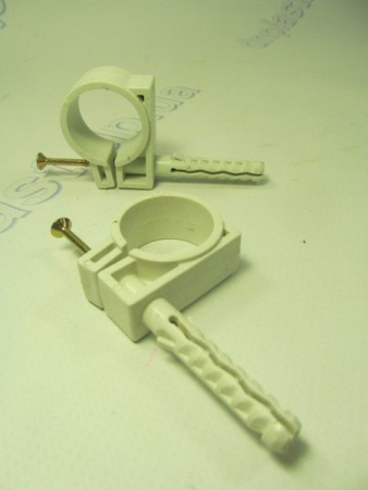 Обойма для гофры и труб D25/27