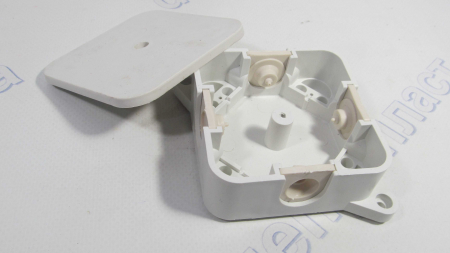 Коробка распределительная Р2 без клем 90*90*45 мм