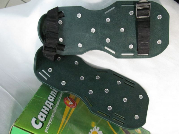 Сандали для аэрации газона  ОАЗИС  (1102)