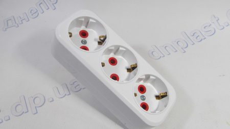 Тройник ПРЯМОЙ 16А с заземлением