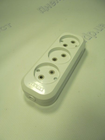 Колодка 3 гнезда LUXEL (7121)