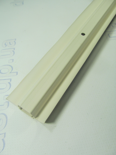 Плинтус пластиковый 2,5м 